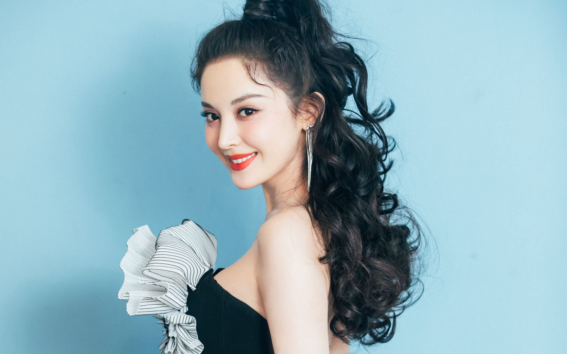 华体会hth登录地址-未来展望：登顶的最大可能性？