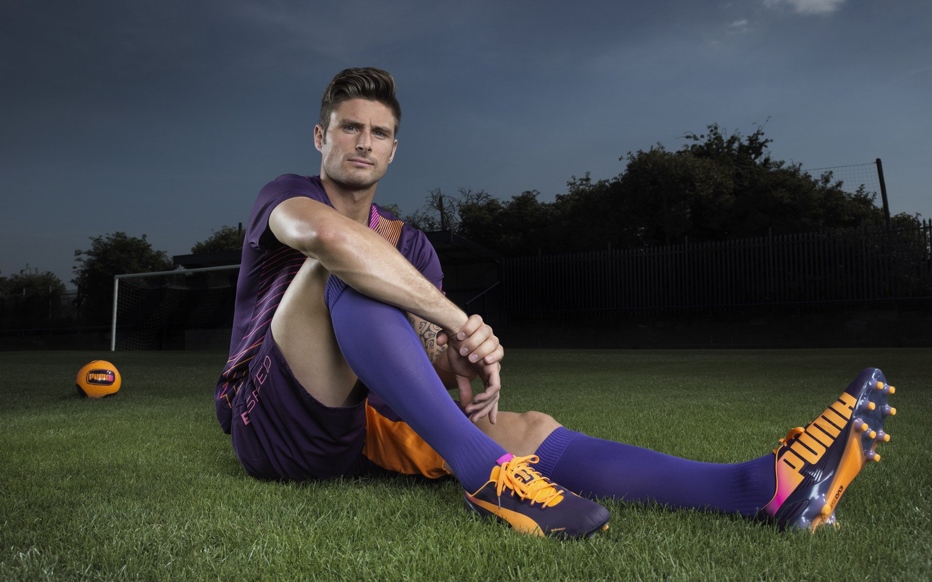 “豪车飙速：性能与美学的巅峰演绎”，豪车飙车电影